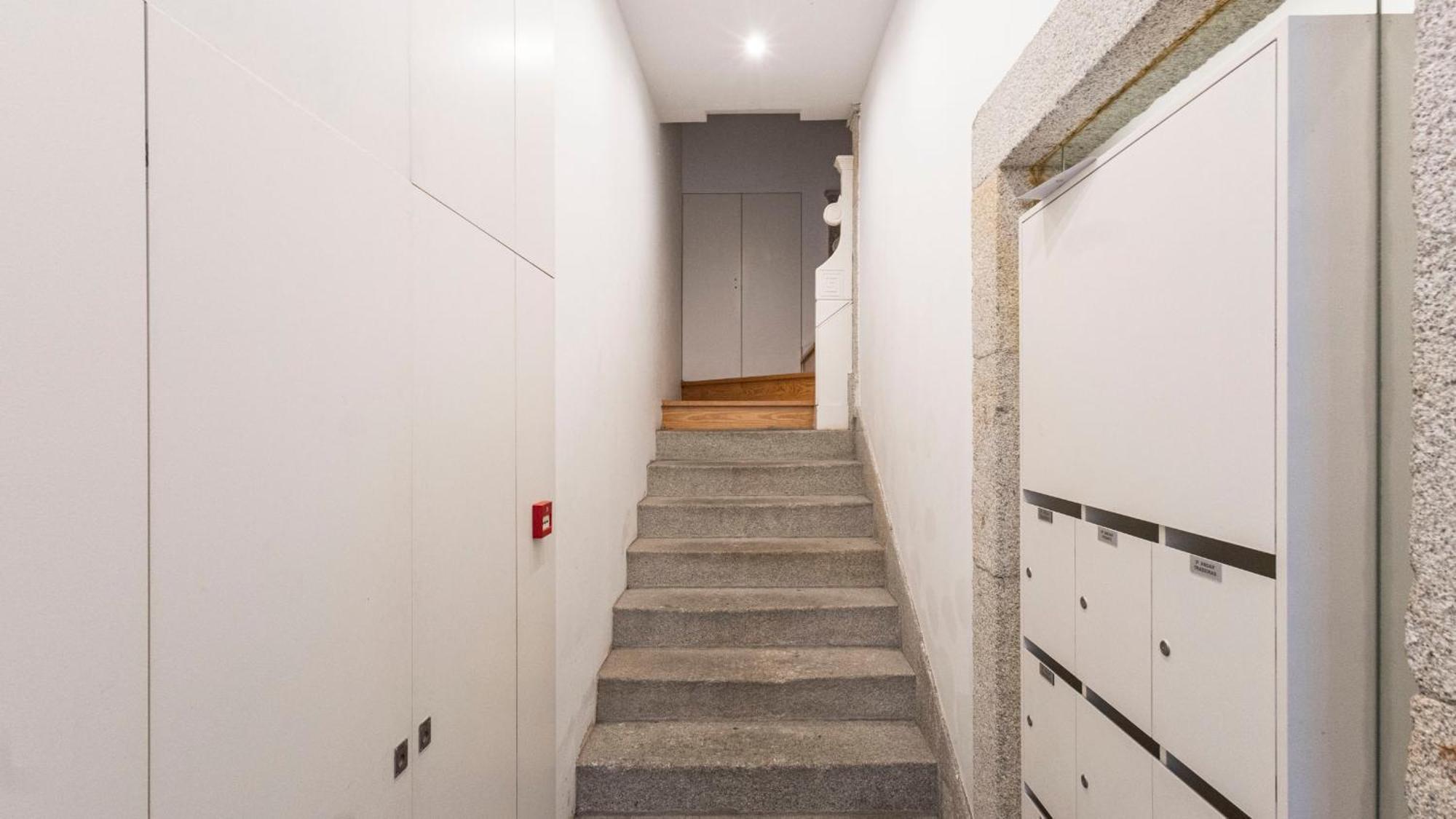 Lovelystay - Allderman Apartment - Almada 1º T ปอร์โต ภายนอก รูปภาพ